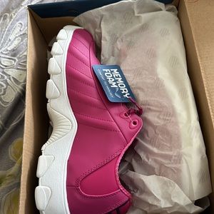 New In Box K-Swiss Women’s Shoe size 9